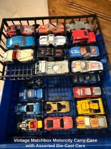 Vintage-Matchbox-Motorcity-Carry-Case-with-Assorted-Die-Cast-Cars-second-image