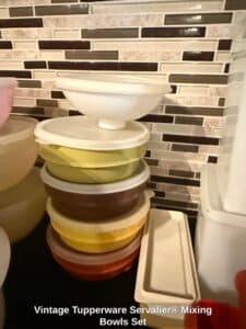 Vintage-Tupperware-Servalier-Mixing-Bowls-Set-1