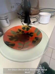 Art-Glass-Decorative-Bowl-with-Floral-Motif