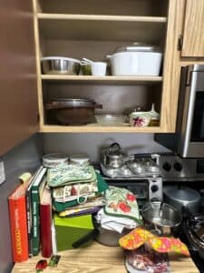 Assorted-Kitchenware-Glassware-and-Dinnerware-Collection-second-image