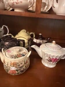 Assorted-Vintage-Floral-Ceramic-Teapots-second-image