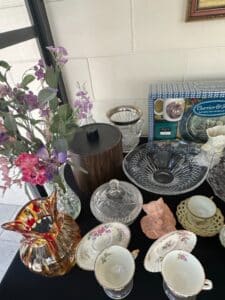 Assorted-Vintage-Kitchenware-and-Decorative-China-including-Fifth-Avenue-Canisters-and-Anchor-Hocking-Glassware-third-image