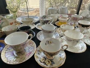 Assorted-Vintage-Porcelain-Tea-Cups-and-Saucers