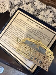 Brandon-Homestead-Christmas-Ornament-second-image