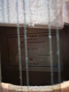 Dolnoslaska-Fabryka-Instrumentow-Lutniczych-Defil-Mandolin-third-image