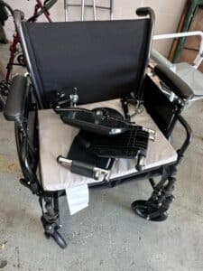 Drive-Medical-Lightweight-Transport-Wheelchair-with-Footrests