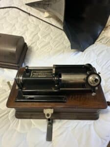 Edison-Home-Phonograph-Model-D-second-image