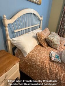 Ethan-Allen-French-Country-Wheatback-Spindle-Bed-Headboard-and-Footboard
