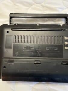 GE-Superadio-III-AM-or-FM-Long-Range-Hi-Performance-Radio-fourth-image