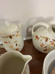 Halls-Superior-Quality-Kitchenware-Autumn-Leaf-Jewel-Tea-Pitcher-and-Bowls-Set-third-image