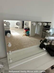 Hollywood-Vanity-Mirror-with-Lights