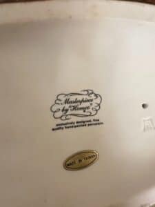 Homco-Masterpiece-Porcelain-Doe-and-Fawn-Figurine-second-image