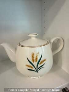 Homer-Laughlin-Royal-Harvest-Teapot