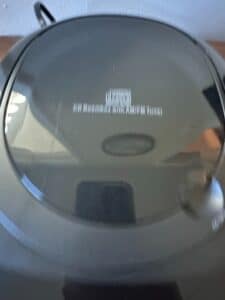 Insignia-NS-B-CD-Boombox-with-AM-or-FM-Tuner