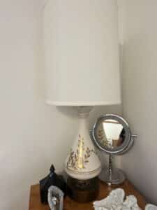 Mid-Century-Ceramic-Table-Lamp-with-Gold-Leaf-Accents-third-image