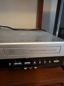 Panasonic-PV-V-VHS-DVD-Recorder-or-Player-Combo-third-image