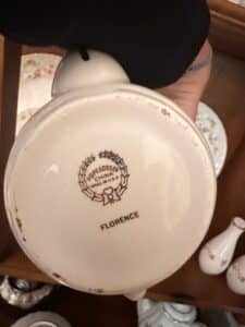 Pope-Gosser-China-Florence-Pattern-Dinnerware-Set-third-image