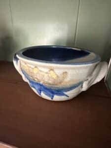 Studio-Pottery-Bowl-with-Handles