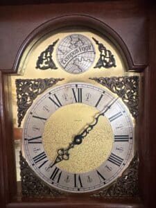 Tempus-Fugit-Grandfather-Clock-third-image