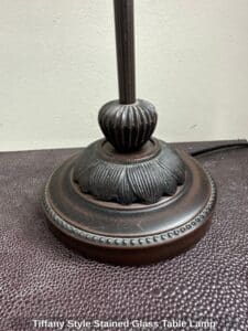 Tiffany-Style-Stained-Glass-Table-Lamp-second-image