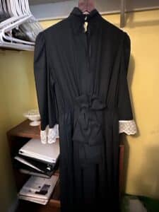 Vintage-Black-Lace-Trimmed-Maxi-Dress-third-image