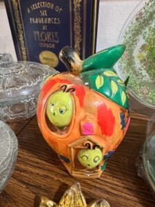 Vintage-Ceramic-Apple-Piggy-Bank