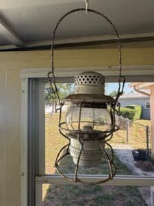 Vintage-Dietz-Little-Wizard-Railroad-Lantern