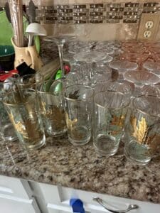 Vintage-Frosted-Gold-Leaf-Maple-Leaf-Tumbler-Glasses-Set