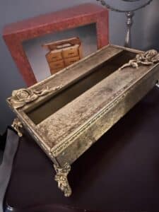 Vintage-Hollywood-Regency-Gold-Filigree-Tissue-Box-Cover-with-Rose-Embellishments