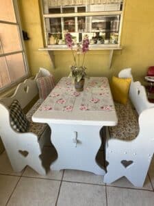 Vintage-Kitchen-Nook-Set-with-Table-and-Benches