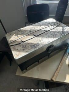 Vintage-Metal-Toolbox