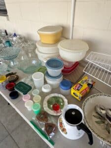 Vintage-Rival-Crock-Pot-Slow-Cooker-with-Floral-Design-third-image