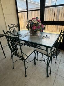 Vintage-Russell-Woodard-Grapevine-Pattern-Wrought-Iron-Patio-Set