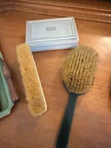 Vintage-Shoe-Brush-Set-with-Case