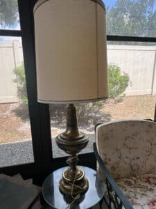 Vintage-Stiffel-Brass-Table-Lamp-with-Urn-Base-and-Drum-Shade