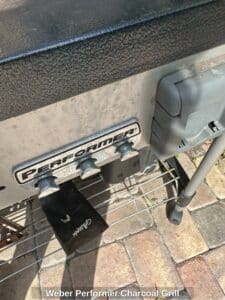 Weber-Performer-Charcoal-Grill-fourth-image