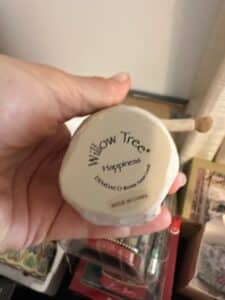 Willow-Tree-Happiness-Figurine-second-image