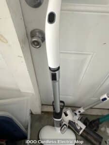 iDOO-Cordless-Electric-Mop-second-image