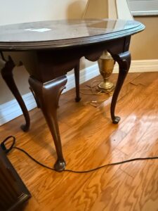 Antique-Mahogany-Queen-Anne-Style-Drop-Leaf-Table