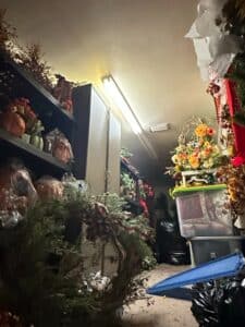 Assorted-Artificial-Fall-and-Holiday-Decorations-third-image