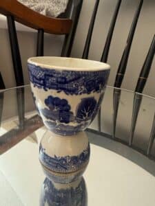 Blue-Willow-Pattern-Egg-Cup