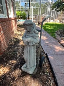 Campania-International-Saint-Francis-with-Animals-Garden-Statue