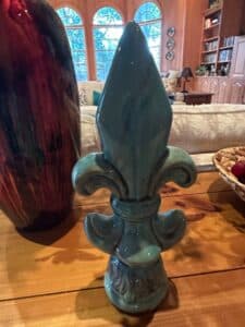 Ceramic-Fleur-de-lis-Decorative-Accent