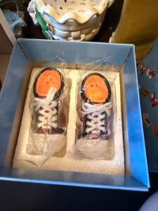 Ceramic-Miniature-High-Top-Sneaker-Ornaments
