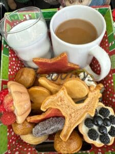 Christmas-Cookie-Charcuterie-Board-with-Coffee-and-Milk