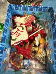 Christmas-Ornament-Collection-Box