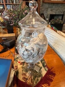 Clarity-Crafted-in-Poland-Glass-Apothecary-Jar-with-Lid