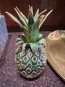 Decorative-Enameled-Metal-Pineapple-Box-with-Gold-Tone-Accents
