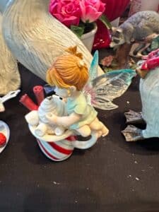 Enesco-My-Little-Kitchen-Fairies-Cupcake-Sweetie-Figurine