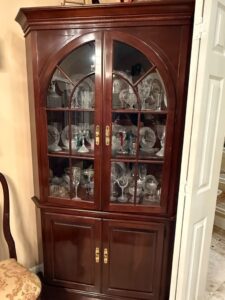 Ethan-Allen-Georgian-Court-Cherry-Corner-China-Cabinet